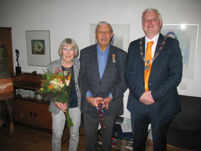 Mevr. en dhr. Horsten en burgemeester Geurts